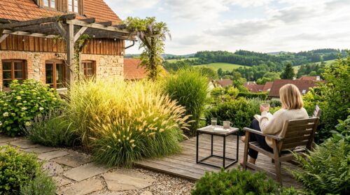 Malá zahrádka nebo terasa? Tato světelná tráva opticky zvětší prostor bez námahy